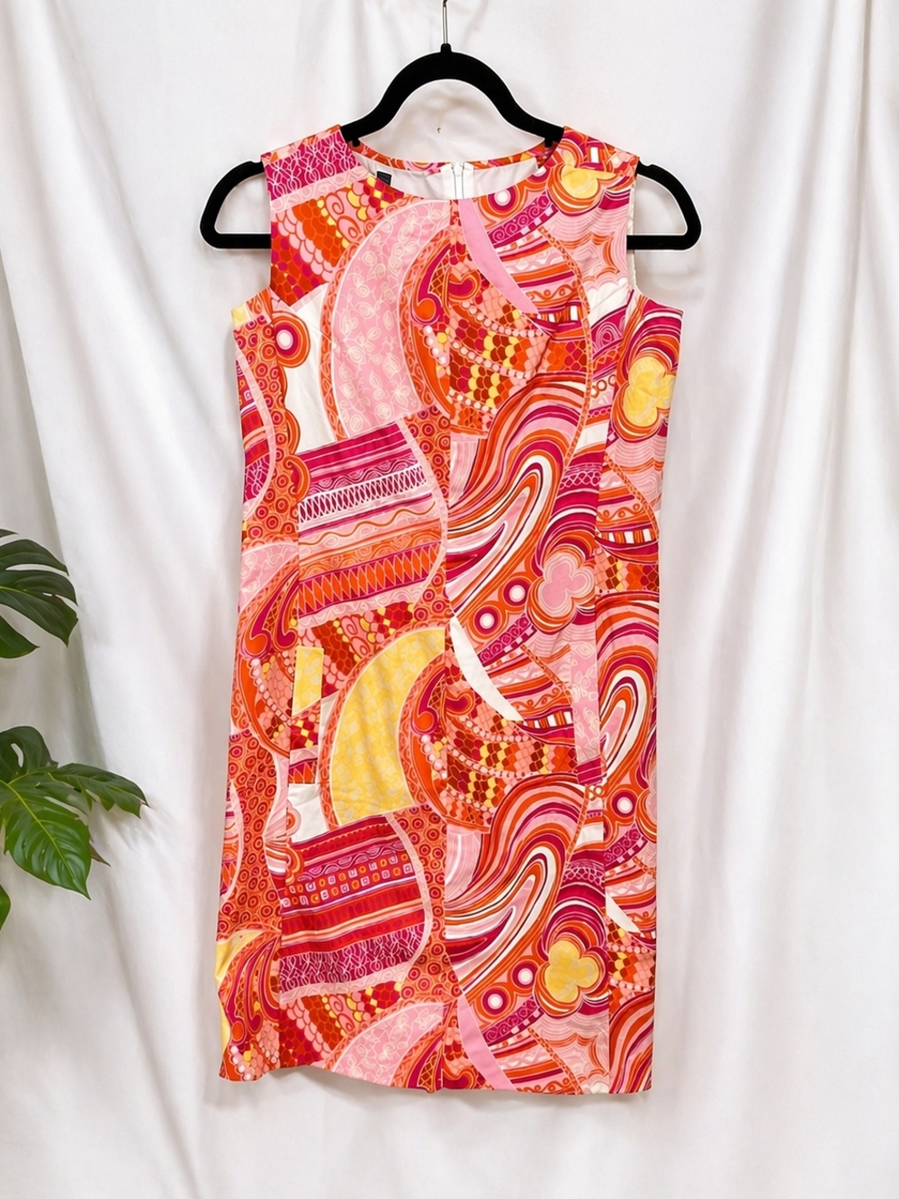 Nine West Sleeveless Shift Dress Psychedelic Swirl Print Pockets 4 Resortwear